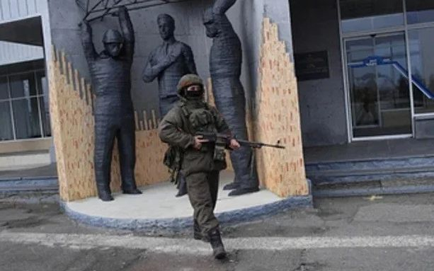 Военни на НАТО, блокирани в "Азовстал", са поискали от руснаците да ги пуснат