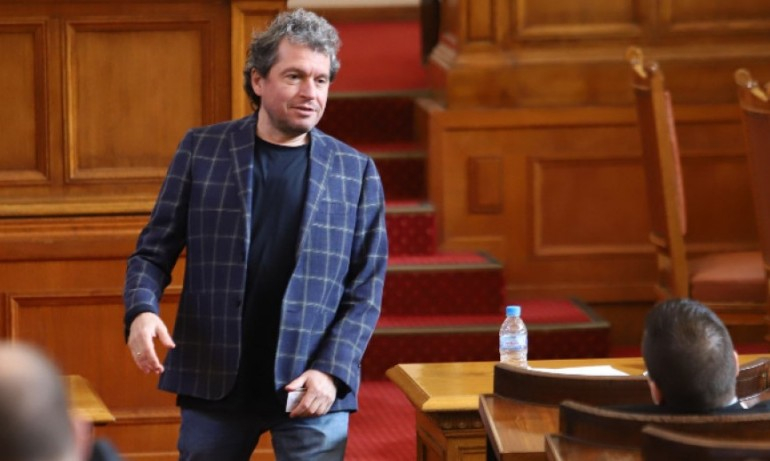 Нов скандал в коалицията! Тошко Йорданов се присмя брутално на Петков и Лена!
