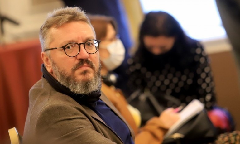 Карбовски: Медиите на Прокопиев разпространяват неолиберални лъжи за ЛГБТ дискриминация ДОКУМЕНТИ