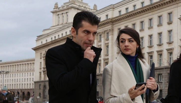 Парите за транспорта: Премиерът отново излъга, а докладът на Лена се изпари