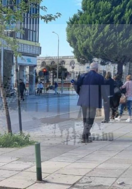 Фото бомба в БЛИЦ! Бабикян и Хаджигенов се глезят в луксозен хотел в Гърция