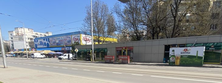 Сигнал до БЛИЦ: 10 незаконни павилиона задушават Лозенец СНИМКИ