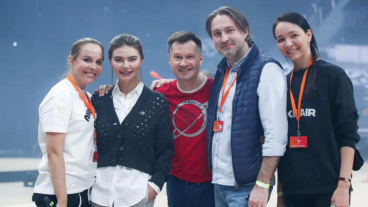 Ето къде се появи Алина Кабаева и смая всички с външния си вид СНИМКИ