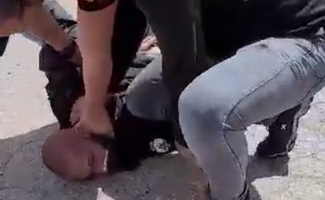 Зрелищен арест: Полицаи проснаха по очи сина на кмета на Панагюрище ВИДЕО