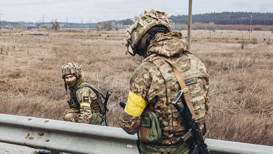 Германски наемници тръгнаха да се бият за Украйна, разбра се има ли канадски генерал в "Азовстал"