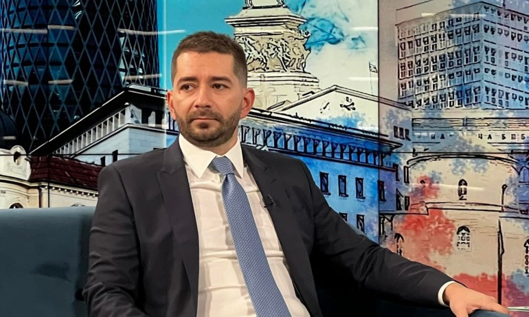Слави Василев: Управляващите са готови да жертват българския бизнес и потребителите!