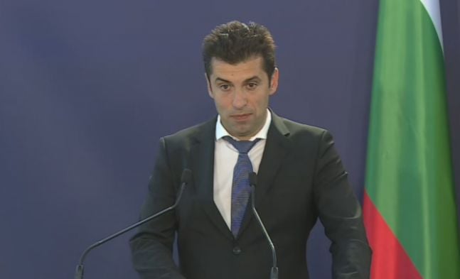 Разпада ли се коалицията? Кирил Петков отговори на Нинова след ултиматума 