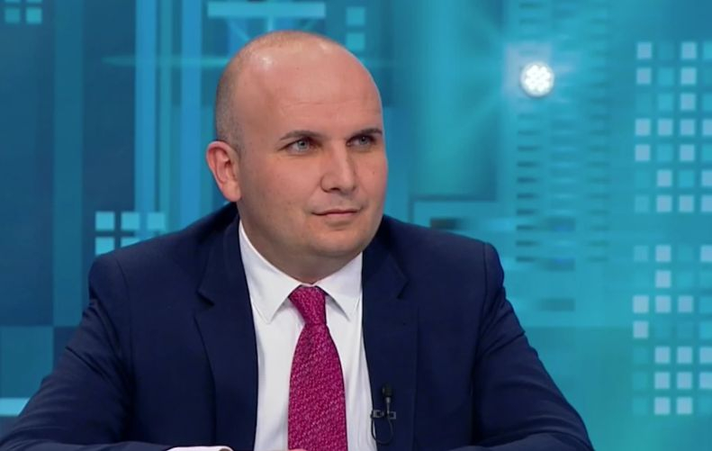 Илхан Кючюк с тежка критика към коалицията 