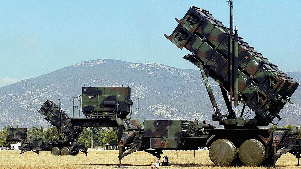 ПВО отблъсна украински самолет, петролна рафинерия в Русия се взриви