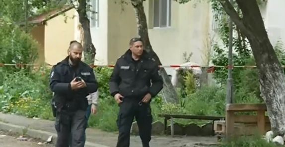 Бившата приятелка на барикадиралия се в „Люлин”: Вкарал се е във филм заради...