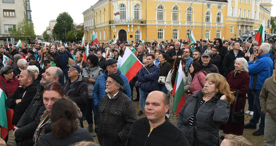 В над 10 града у нас се провеждат демонстрации за мир и неутралитет ВИДЕО