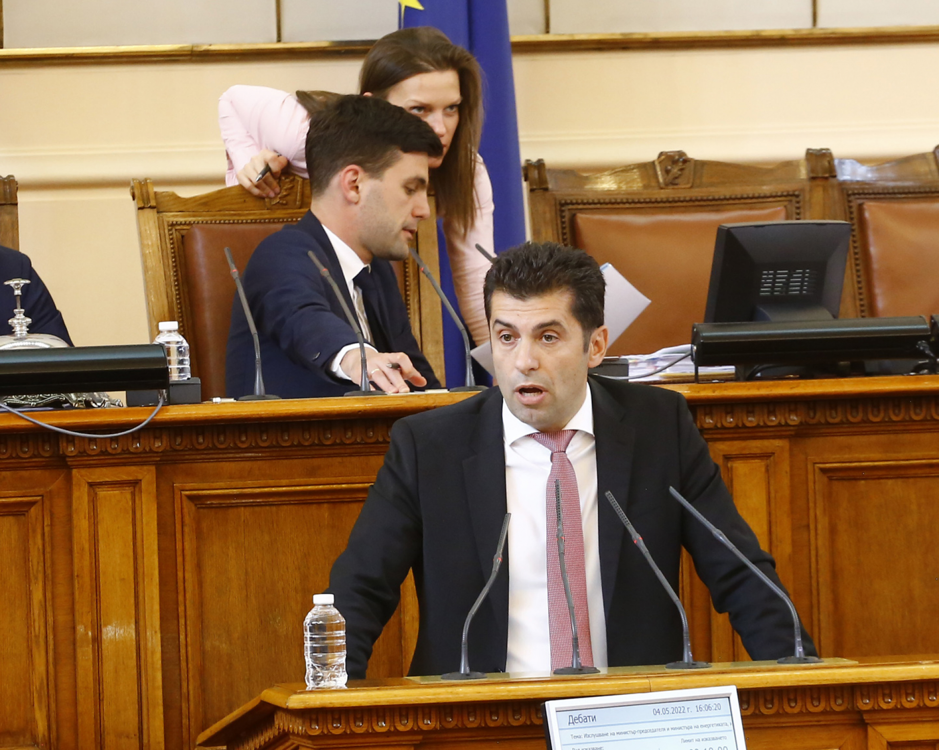 Първа версия кой ще е новият шеф на парламента, ако Минчев падне днес 