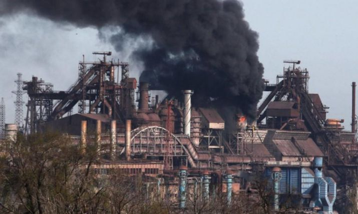Киев с последни данни за евакуацията на "Азовстал" 