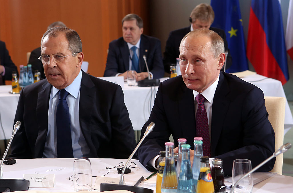 Путин се извини на Израел за изцепката на Лавров