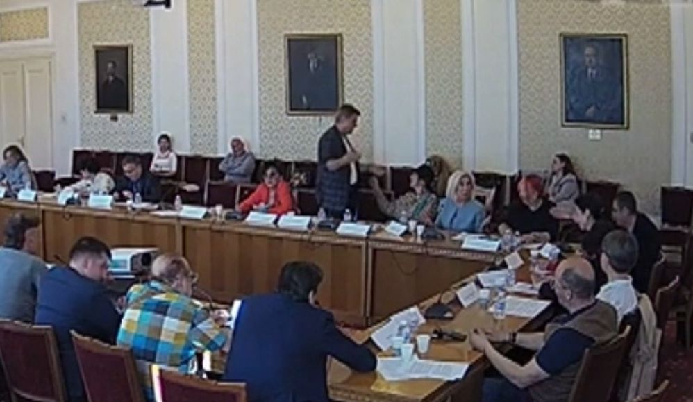 Шокиращо ВИДЕО! Мощен скандал в НС между родните естрадни звезди заради...
