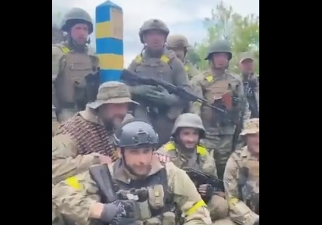 Украински батальон достигна границата с Русия ВИДЕО