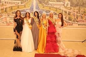 Мисис България показа бомби по 1000 кубика СНИМКИ
