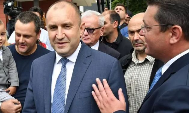 Хора на Радев вече „коват“ структурите на новата партия на Янев