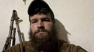 Извънредно: Откараха в плен командира на "Азов" с брониран автомобил, целият гарнизон от катакомбите се предаде