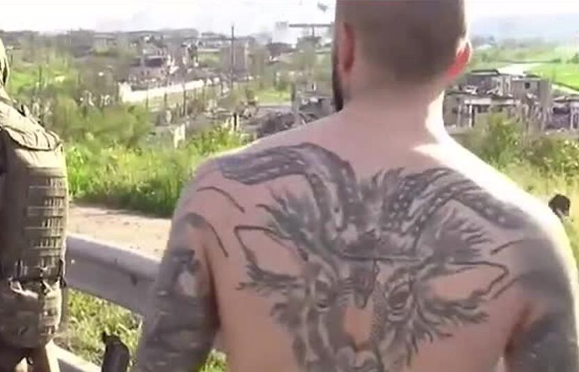 В боец от "Азовстал" разпознаха известния нацист Химика