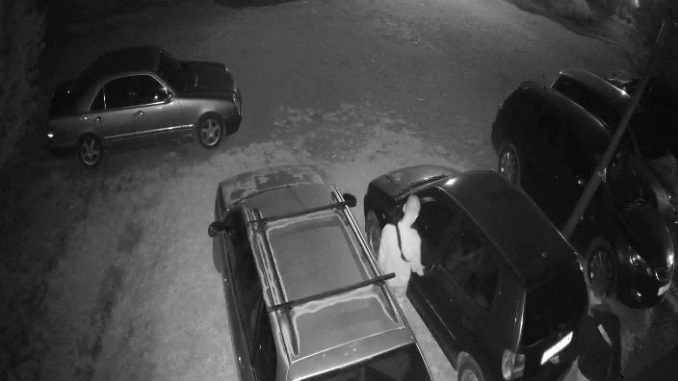 Перничанка засне какво върши банда по тъмна доба и предупреди: Имам снимки на лицата им!