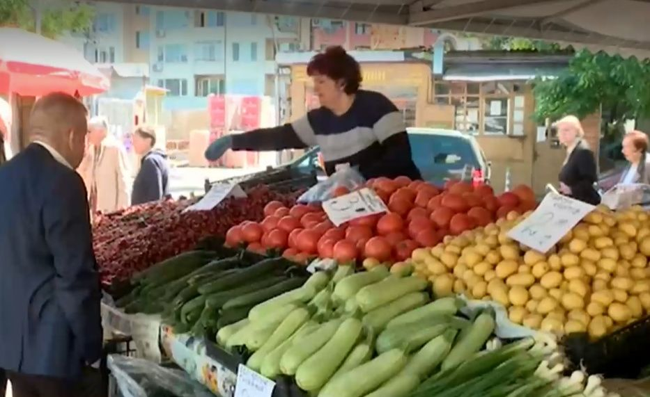 Ще изчезнат ли българските плодове и зеленчуци от пазарите ВИДЕО