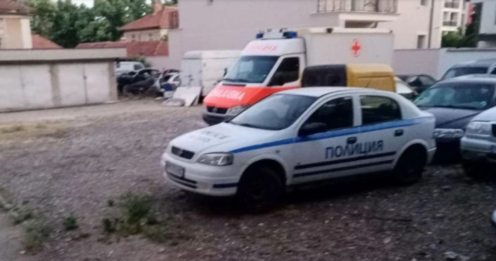 Пловдивски ченгета спипаха частна линейка в скандално нарушение СНИМКИ 
