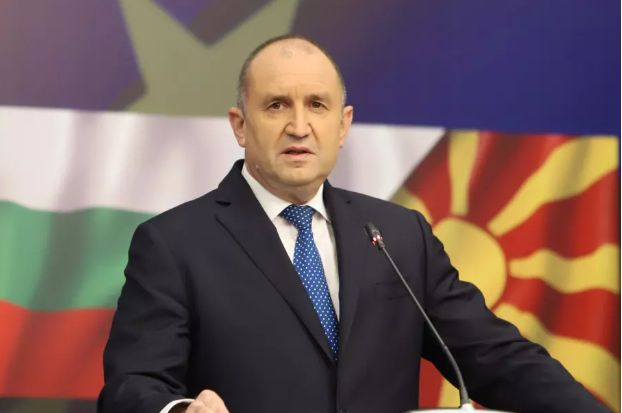 Румен Радев с остри думи пред Шарл Мишел за РСМ