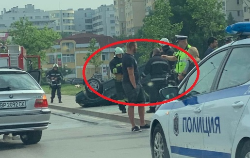 Зрелищни СНИМКИ: Софиянци изумени от катастрофа в "Младост": Как е успял тоя факир да...  СНИМКИ