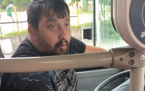 Пловдивчанка се качи в автобус и минути по-късно избухна: Измама, защо си затваряме очите ВИДЕО