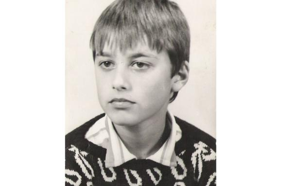Ще ги познаете ли? Радев, Нинова, Петков, Василев и Слави като малки СНИМКИ