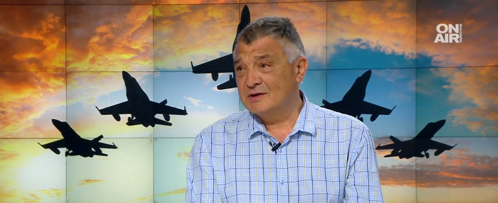 Николай Свинаров отговори дали България е изнасяла самолети в Украйна