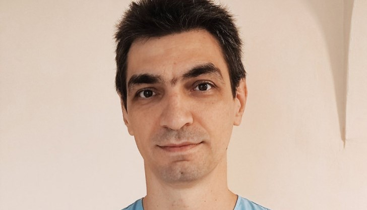Д-р Руслан Кулински посочи 4 явни симптома за рак на стомаха или дебелото черво 
