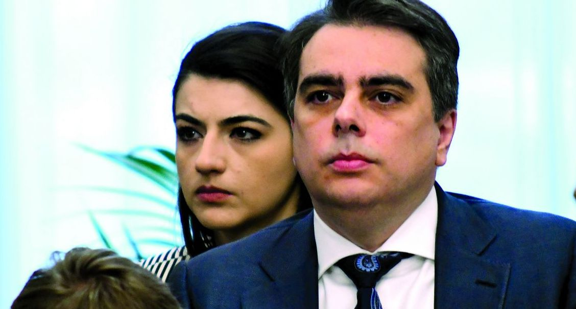Бориславова издала Василев за БГ Магнитски, за да си отмъсти за унижението на летището