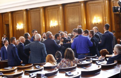  Депутатът-побойник от ПП проговори за излагацията в НС!