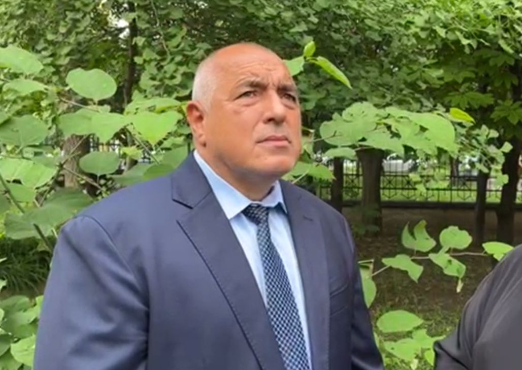 Борисов към кабинета „Петков“: Дълг след дълг! Спрете се, бе! ВИДЕО