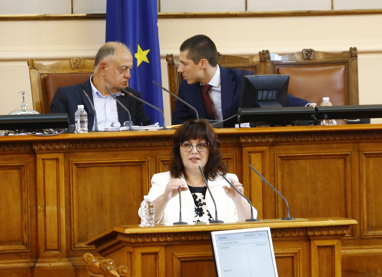 Сербезова с важно решение за 2 столични болници на изпроводяк 