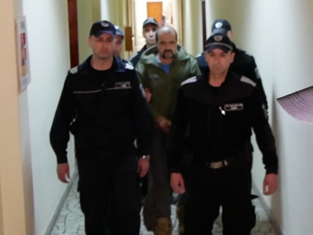 Окончателно: Бившият рейнджър, заклал селски фелдшер край Ямбол, ще търка дълго нара 