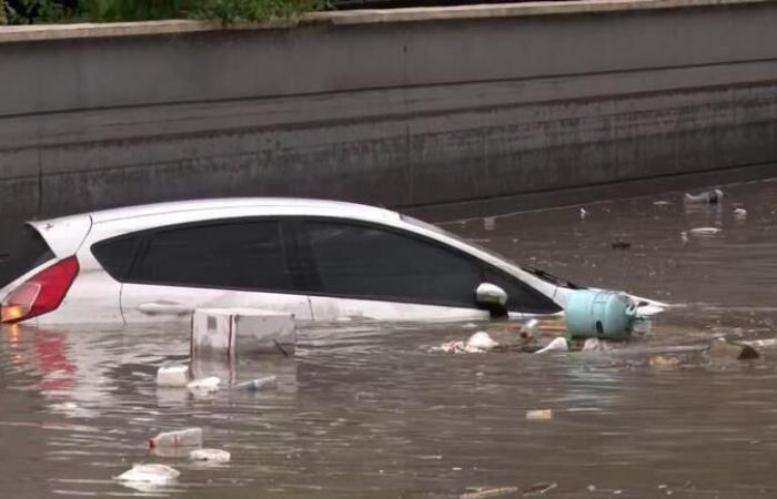 Водна стихия се стовари над Анкара, страшно е! ВИДЕО