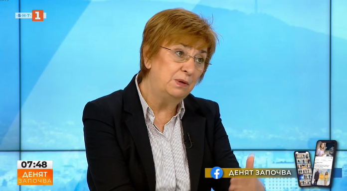 Екатерина Михайлова обясни какво трябва да се прави след "изтеглянето" на Слави