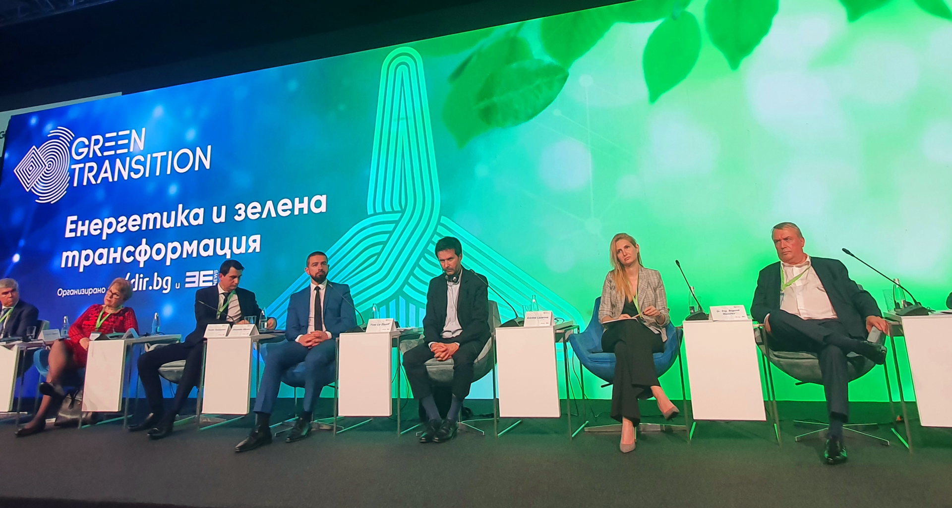 Кристина Лазарова, "Brown to Green": ТЕЦ „Бобов дол“ получи разрешение за строеж на фотоволтаичния парк. В края на декември 2025 г. той ще бъде изцяло изграден