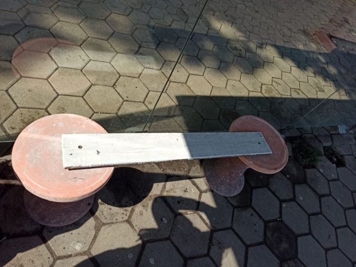 Изнервени столичани направиха нещо невиждано на столична спирка СНИМКИ