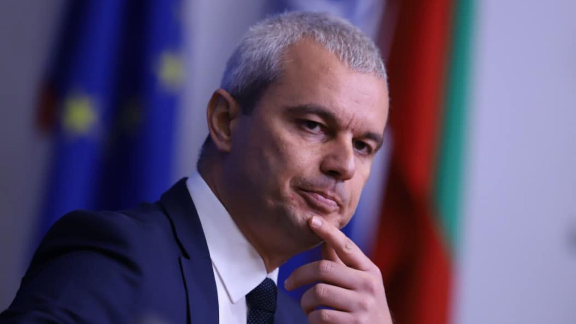 Костадинов: Трябва да разберем дали Петков е извършил държавна измяна