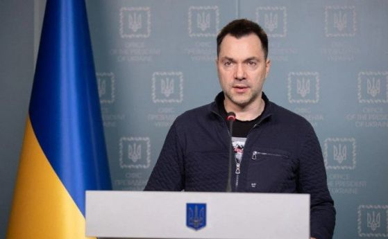 Арестович гневен: Олаф Шолц е отговорен за убитите украински деца, защото...