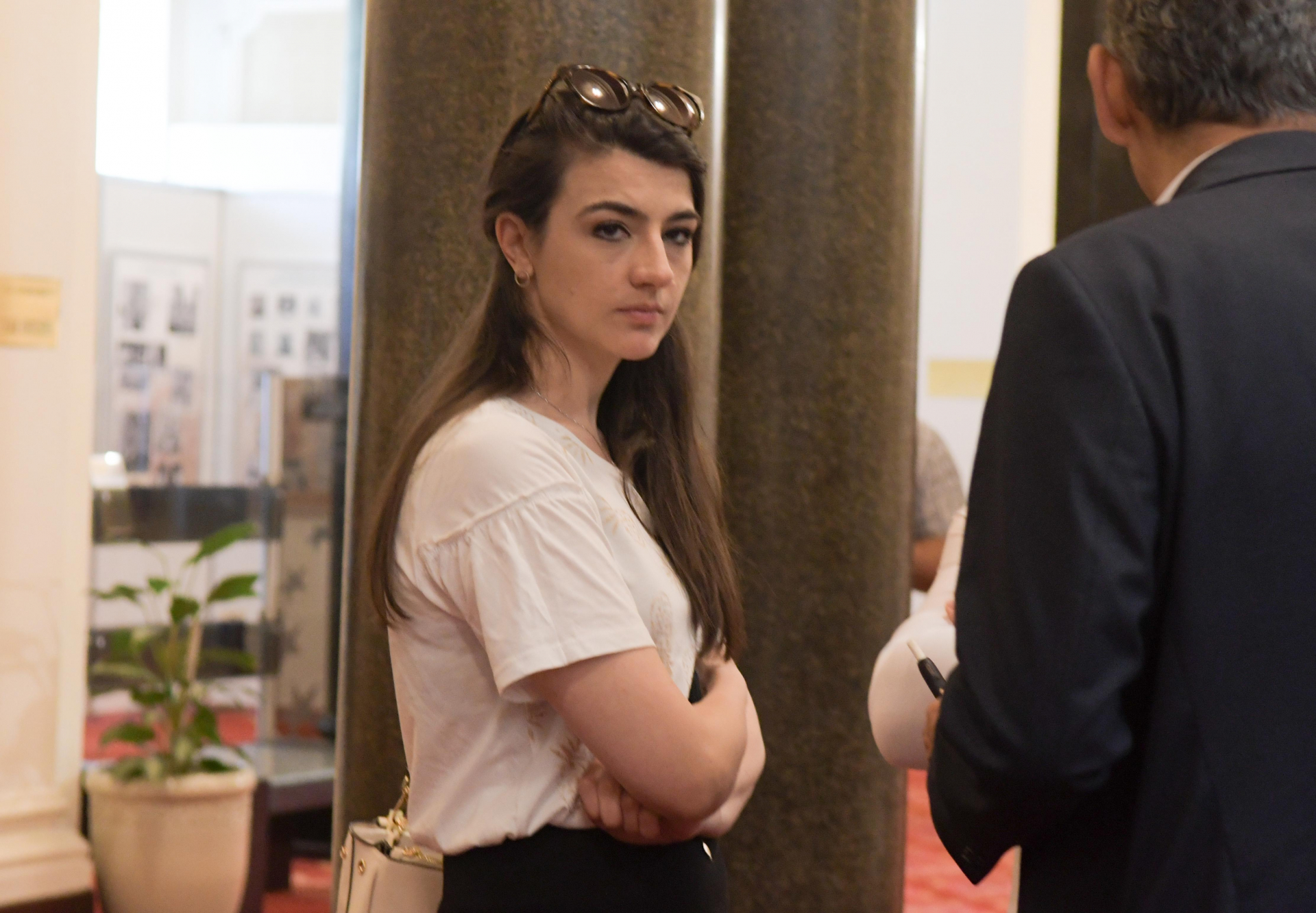 Лена Бориславова неочаквано се яви в НС и се изфука със... СНИМКИ