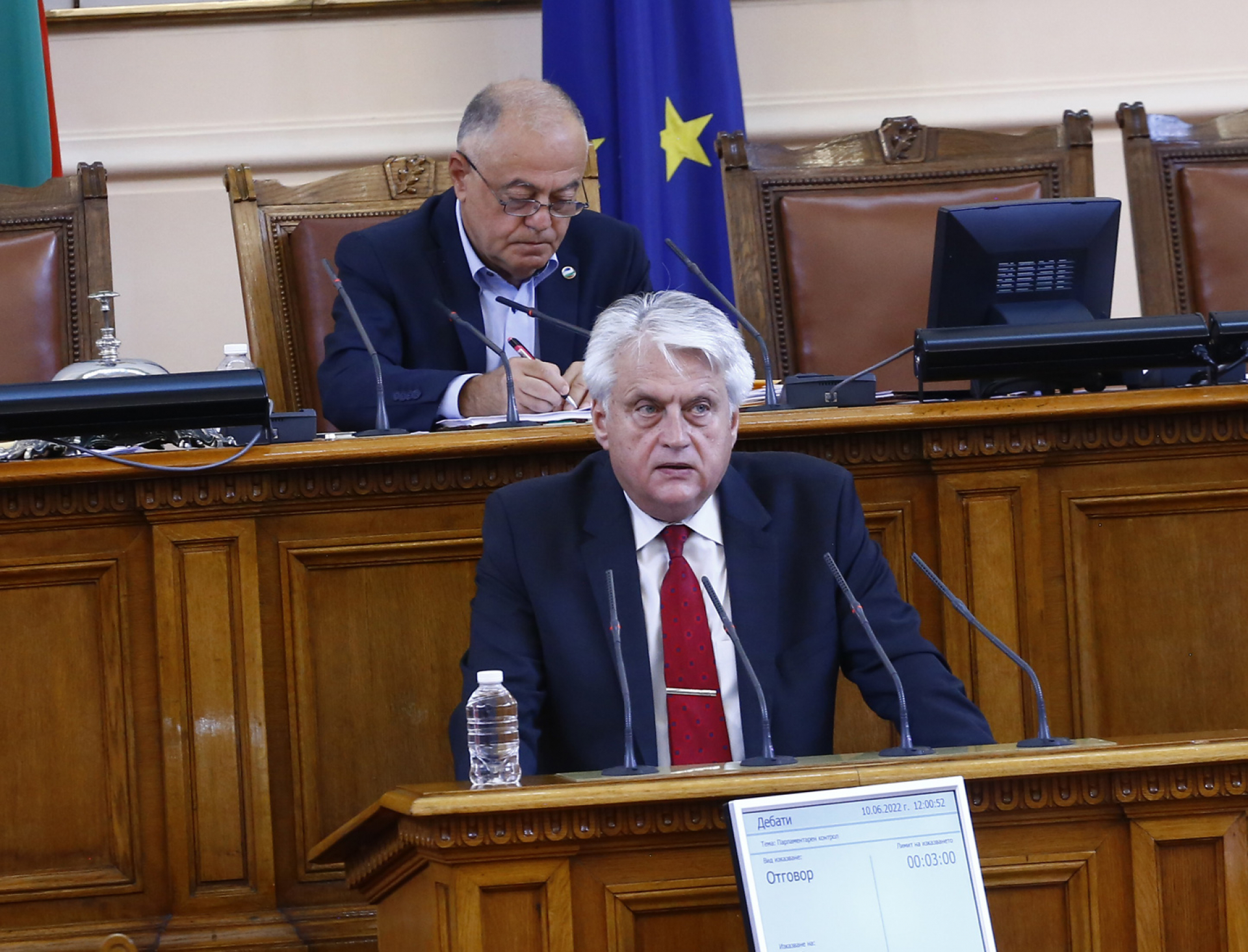 Рашков следи и Фейсбук за постове със заплахи към властта 