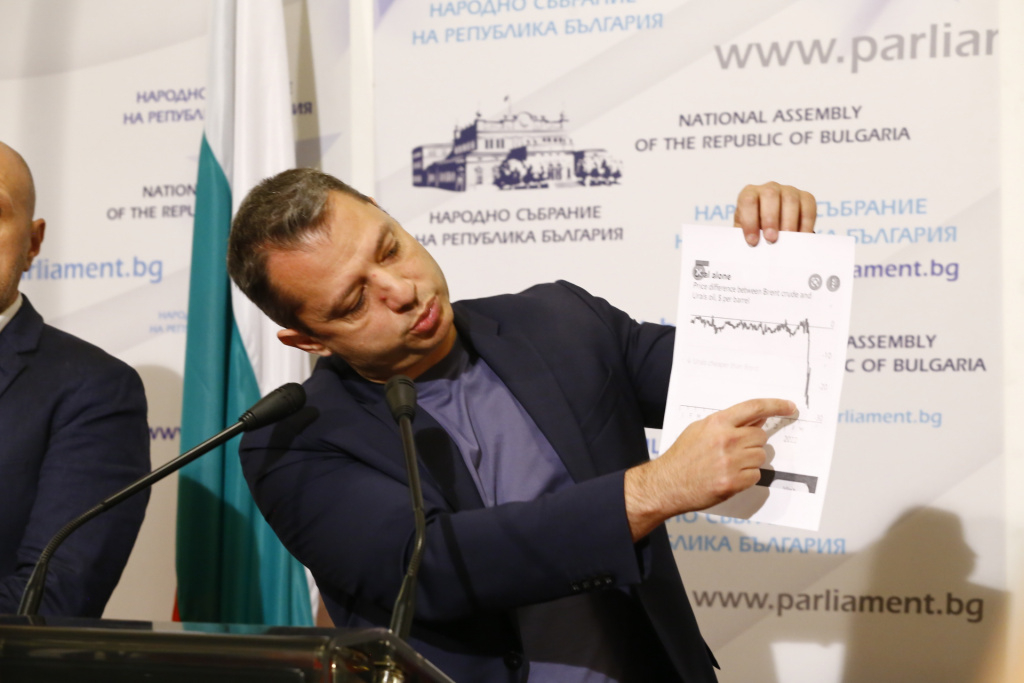 Делян Добрев върза тенекия на Нова телевизия, причината е много неприятна!