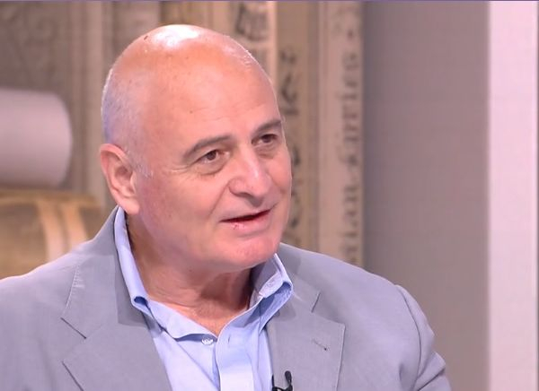 Николай Радулов нападна Христинка: Страхлив човек, който се поклаща на вятъра 