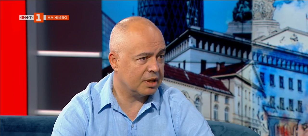 Георги Свиленски: Ако падне правителството това означава, че Борисов се връща на власт