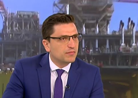 Скандал в ефир! Делян Добрев се включи гневен по телефона, срази Сабрутев от ПП